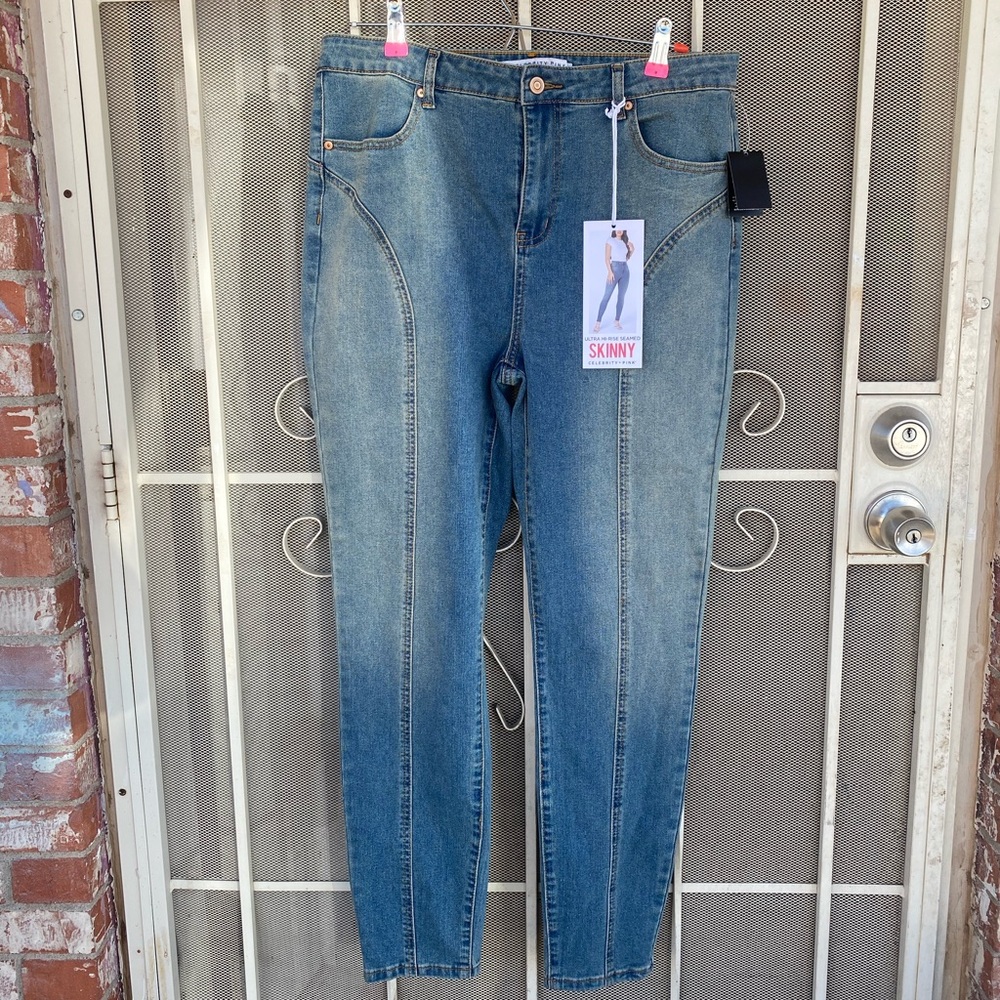 Celebrity Pink Skinny Jeans in Medium Blue Wash